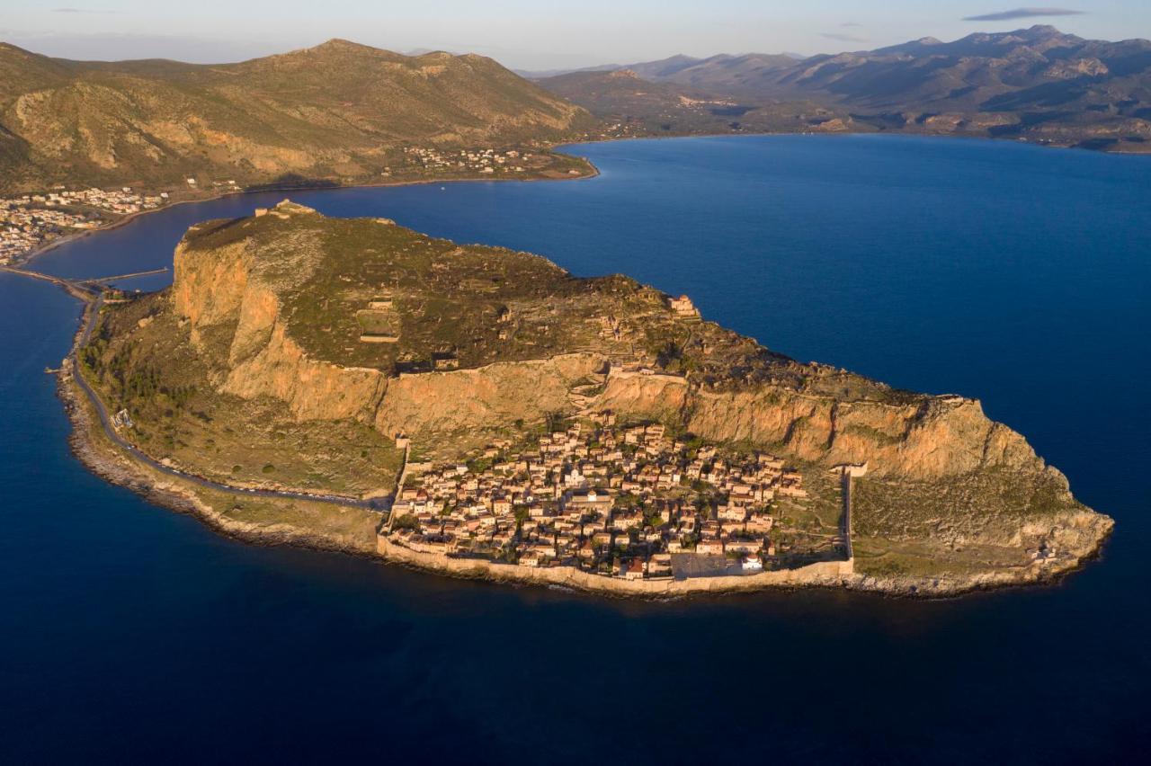 Victoria'S House In Monemvasia Castle Villa ภายนอก รูปภาพ